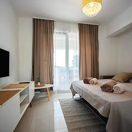 Sea Front Apartments Ivana Rogoznica  Exterior photo
