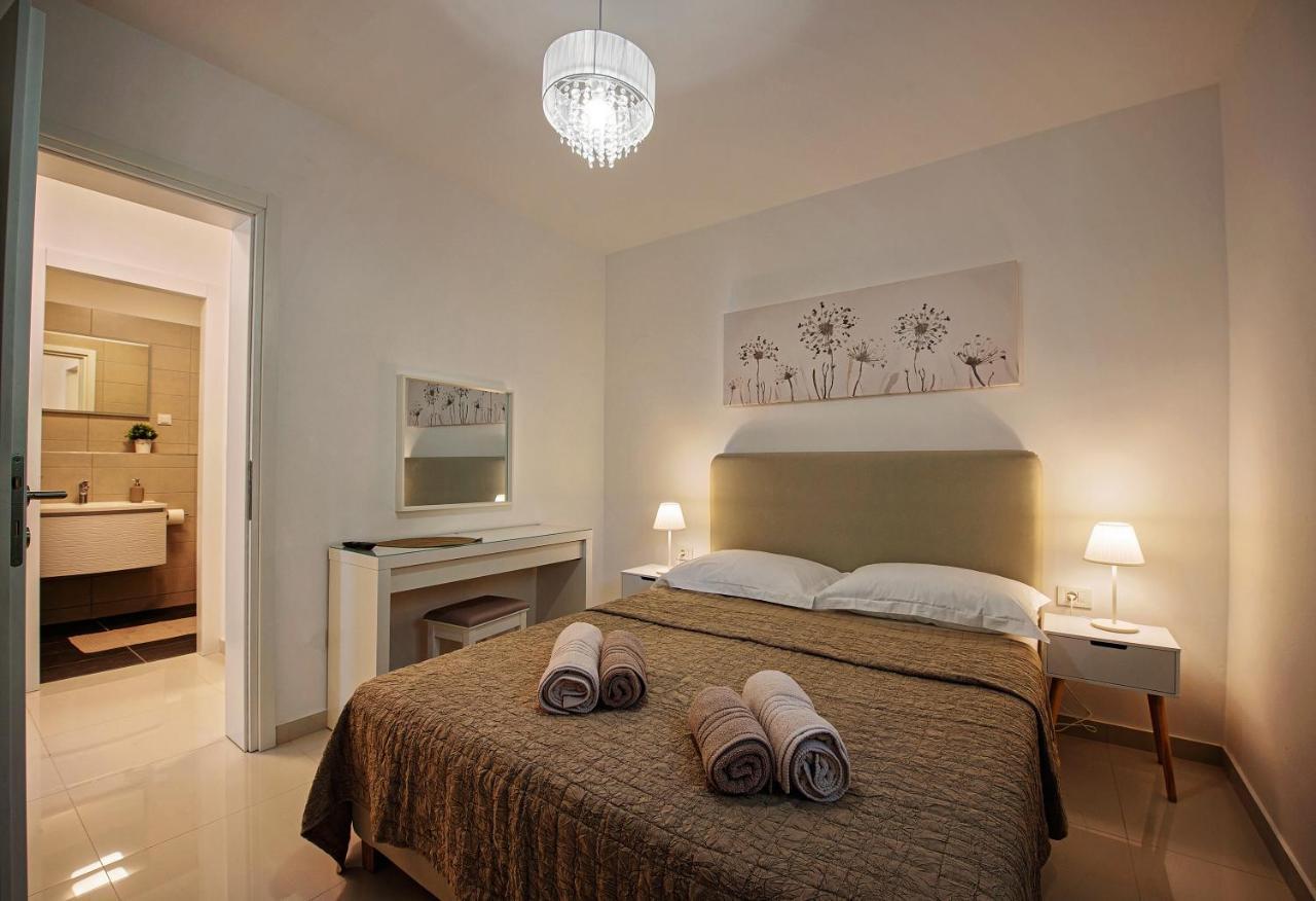 Apartment Sea Front Ivana